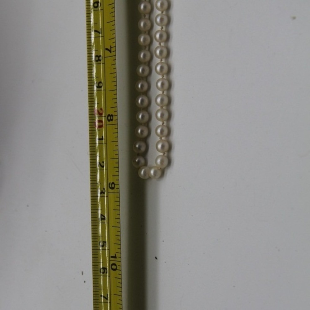 Freshwater Pearl Necklace 14k Yellow Gold Clasp 18 Inch Knotted Strand 4mm - Picture 5 of 7